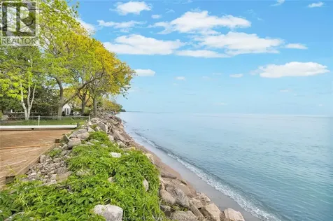91 Willow Beach Amherstburg ON N9V 2Y8