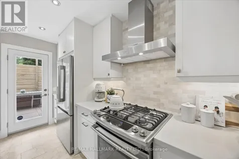 65 Cleveland Street Toronto (mount Pleasant East) ON M4S 2W3