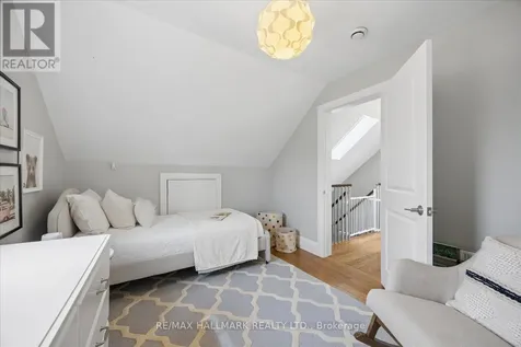 65 Cleveland Street Toronto (mount Pleasant East) ON M4S 2W3