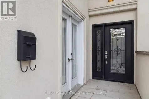 65 Cleveland Street Toronto (mount Pleasant East) ON M4S 2W3