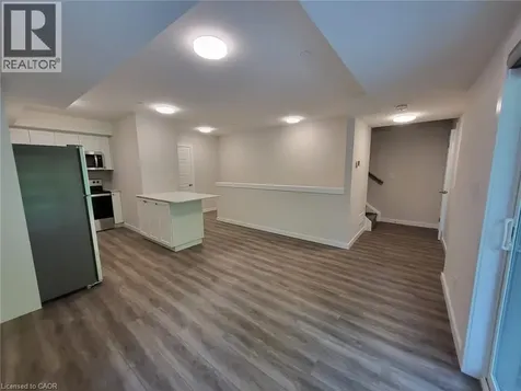 118 Gravel Ridge Trail Kitchener ON N2E 0B8