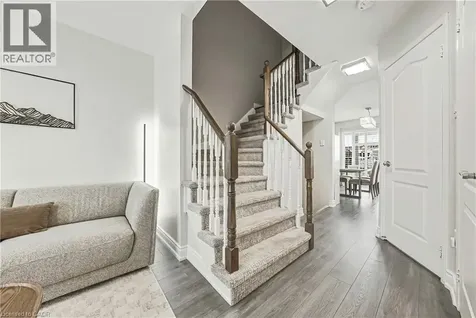 2259 Seton Crescent Burlington ON L7L 6Y4