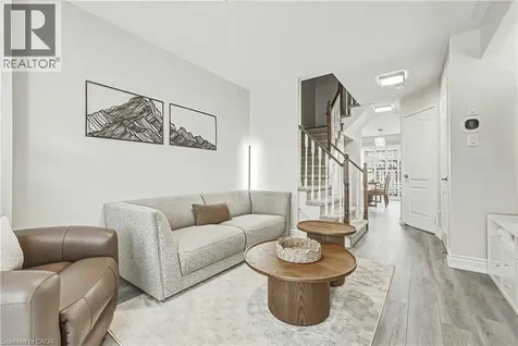 2259 Seton Crescent Burlington ON L7L 6Y4
