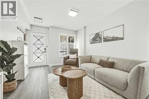 2259 Seton Crescent Burlington ON L7L 6Y4
