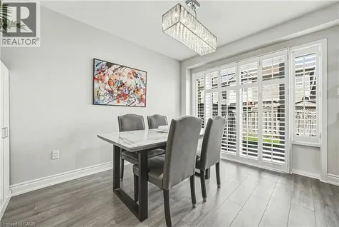 2259 Seton Crescent Burlington ON L7L 6Y4