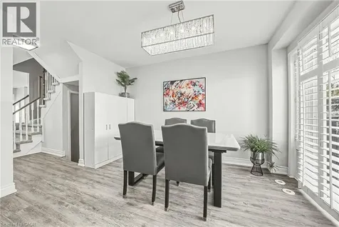 2259 Seton Crescent Burlington ON L7L 6Y4
