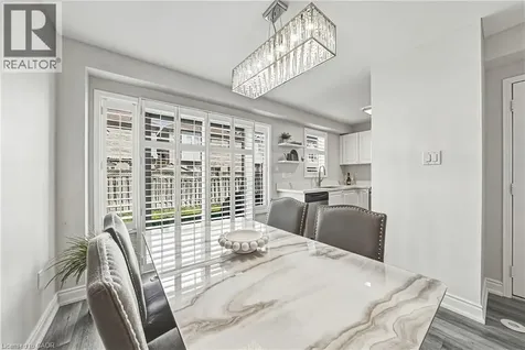 2259 Seton Crescent Burlington ON L7L 6Y4