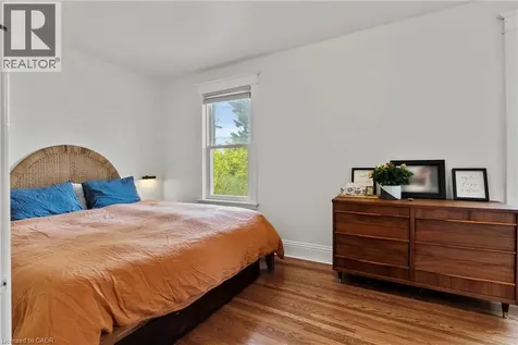 260 Stinson Crescent Hamilton ON L8N 1T7