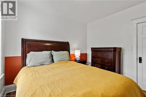 260 Stinson Crescent Hamilton ON L8N 1T7