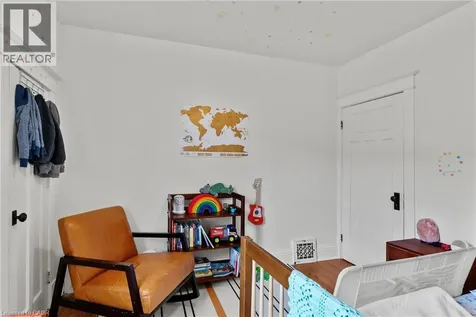 260 Stinson Crescent Hamilton ON L8N 1T7