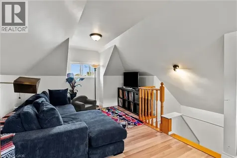 260 Stinson Crescent Hamilton ON L8N 1T7