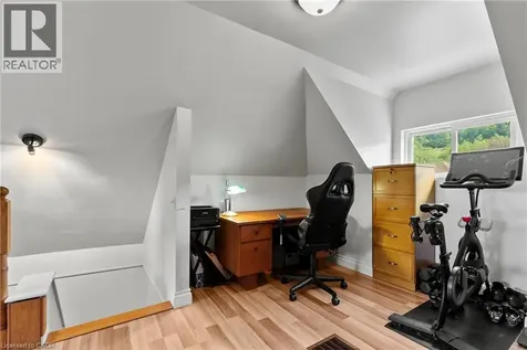 260 Stinson Crescent Hamilton ON L8N 1T7