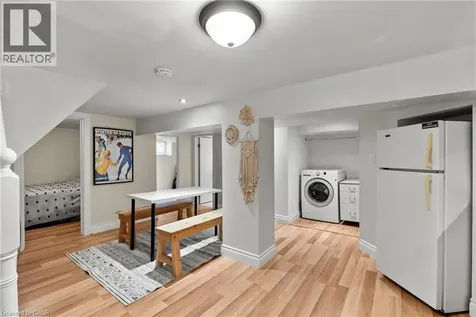 260 Stinson Crescent Hamilton ON L8N 1T7