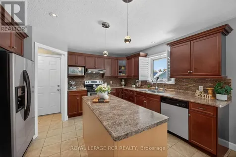 17 Deaken Drive East Luther Grand Valley ON L9W 0Z8