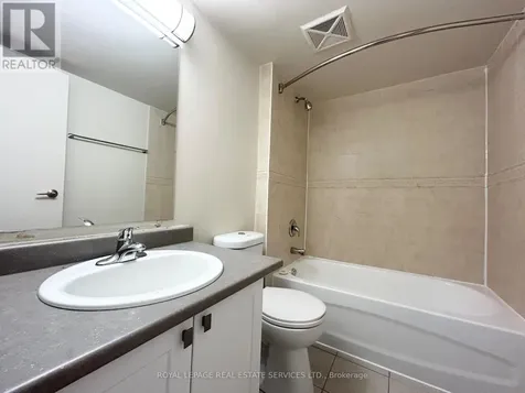 16 Cedarwoods Crescent Kitchener ON N2C 2L4
