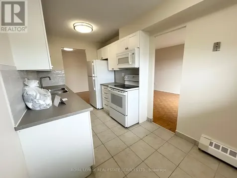 16 Cedarwoods Crescent Kitchener ON N2C 2L4