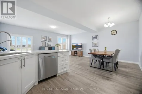 4 Laguna Village Crescent Hamilton ON L0R 1P0