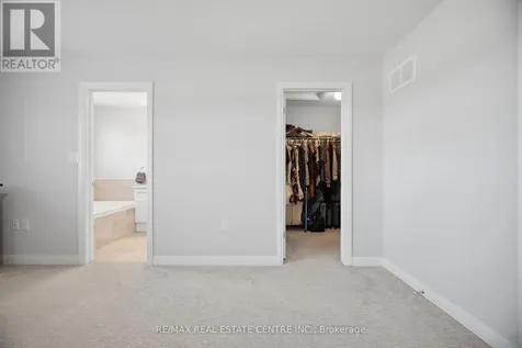4 Laguna Village Crescent Hamilton ON L0R 1P0