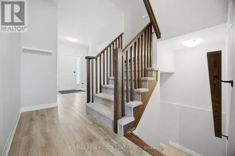 4 Laguna Village Crescent Hamilton ON L0R 1P0