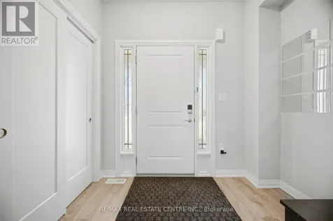4 Laguna Village Crescent Hamilton ON L0R 1P0