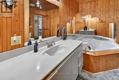 129 Cross Road Rideau Lakes ON K0G 1E0