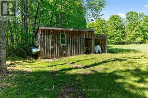 129 Cross Road Rideau Lakes ON K0G 1E0