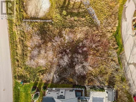 127 Arnot Crescent Blue Mountains ON L9Y 0Z8
