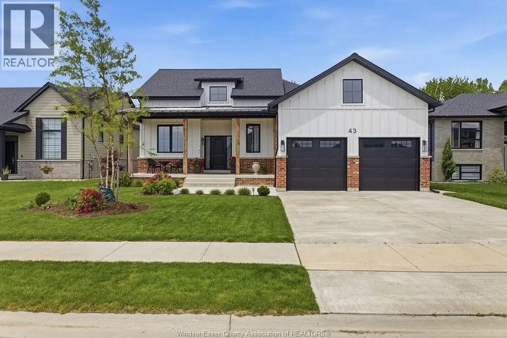 43 Belleview Drive Cottam ON N0R 1B0