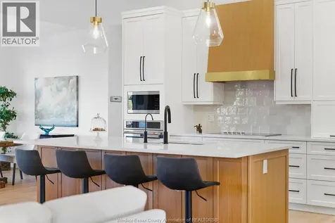 43 Belleview Drive Cottam ON N0R 1B0