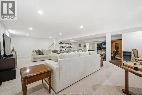 43 Belleview Drive Cottam ON N0R 1B0