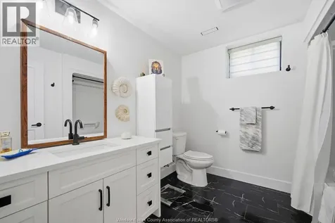 43 Belleview Drive Cottam ON N0R 1B0