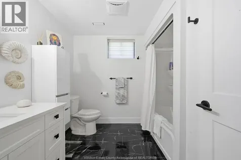 43 Belleview Drive Cottam ON N0R 1B0