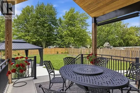 43 Belleview Drive Cottam ON N0R 1B0