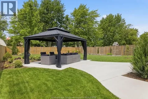 43 Belleview Drive Cottam ON N0R 1B0