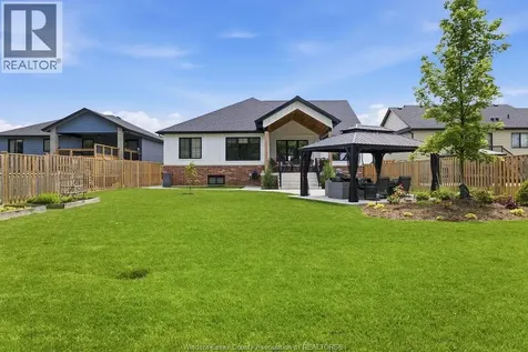 43 Belleview Drive Cottam ON N0R 1B0
