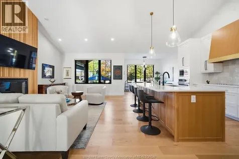 43 Belleview Drive Cottam ON N0R 1B0