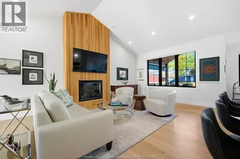 43 Belleview Drive Cottam ON N0R 1B0