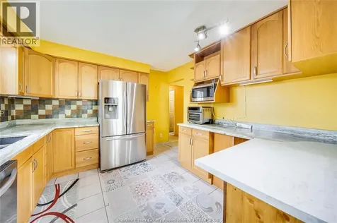 10572 Palms Windsor ON N8R 2E8
