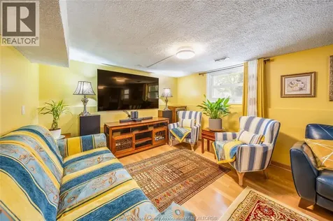 10572 Palms Windsor ON N8R 2E8