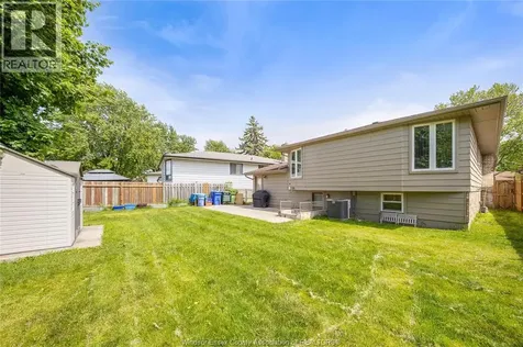 10572 Palms Windsor ON N8R 2E8