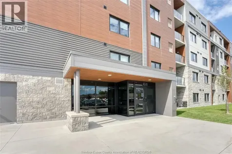 4578 Huron Church Line Road Lasalle ON N9H 0M2