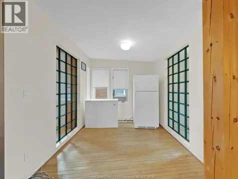 3131 Donnelly Street Windsor ON N9C 1M3