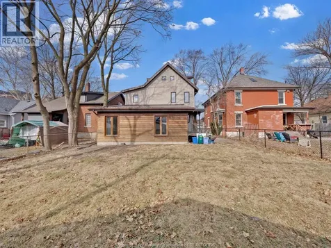 3131 Donnelly Street Windsor ON N9C 1M3