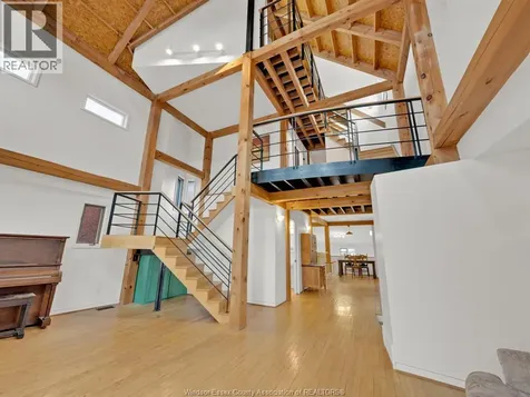 3131 Donnelly Street Windsor ON N9C 1M3