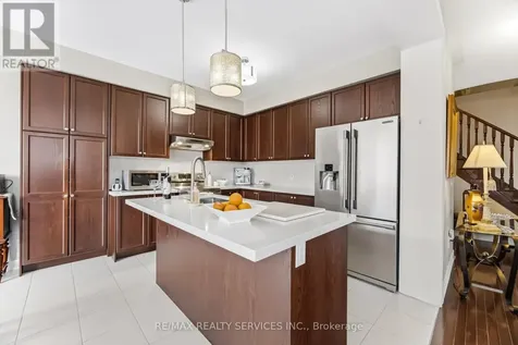 93 Learmont Avenue Caledon ON L7C 3R4