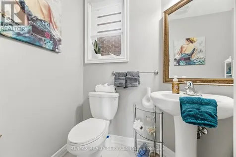 93 Learmont Avenue Caledon ON L7C 3R4