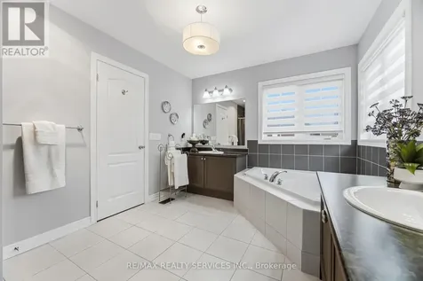 93 Learmont Avenue Caledon ON L7C 3R4