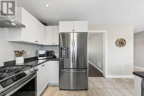 8 Hewson Street Penetanguishene ON L9M 0V8