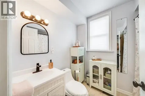 1804 Hall Avenue Windsor ON N8W 2L4
