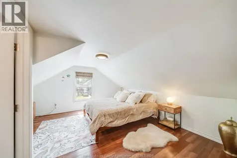 1804 Hall Avenue Windsor ON N8W 2L4